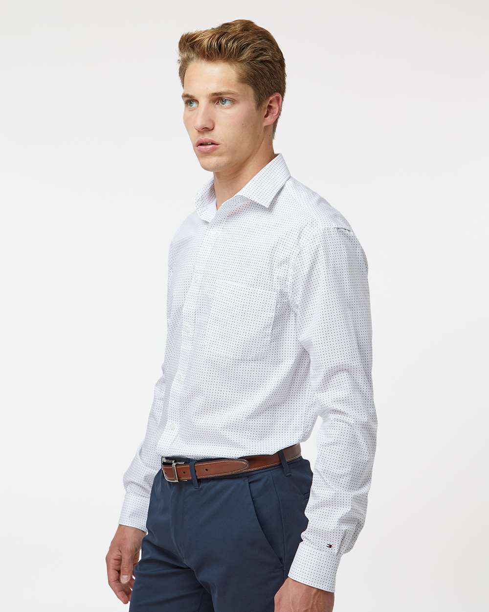 Tommy Hilfiger Camisa Hombre blanca de lunares SS- Unidades en la caja 15 - Precio Unitario $23.75 USD