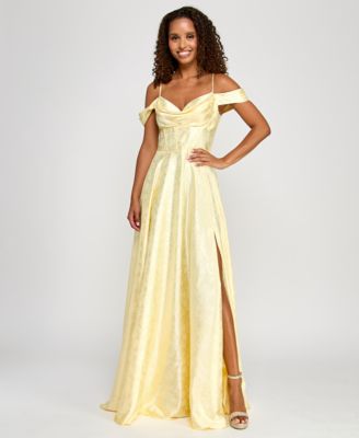 Vestidos y Trajes de Fiesta de Macy's # 5874- unidades en el lote 194 - Precio unitario $20.75 c/u
