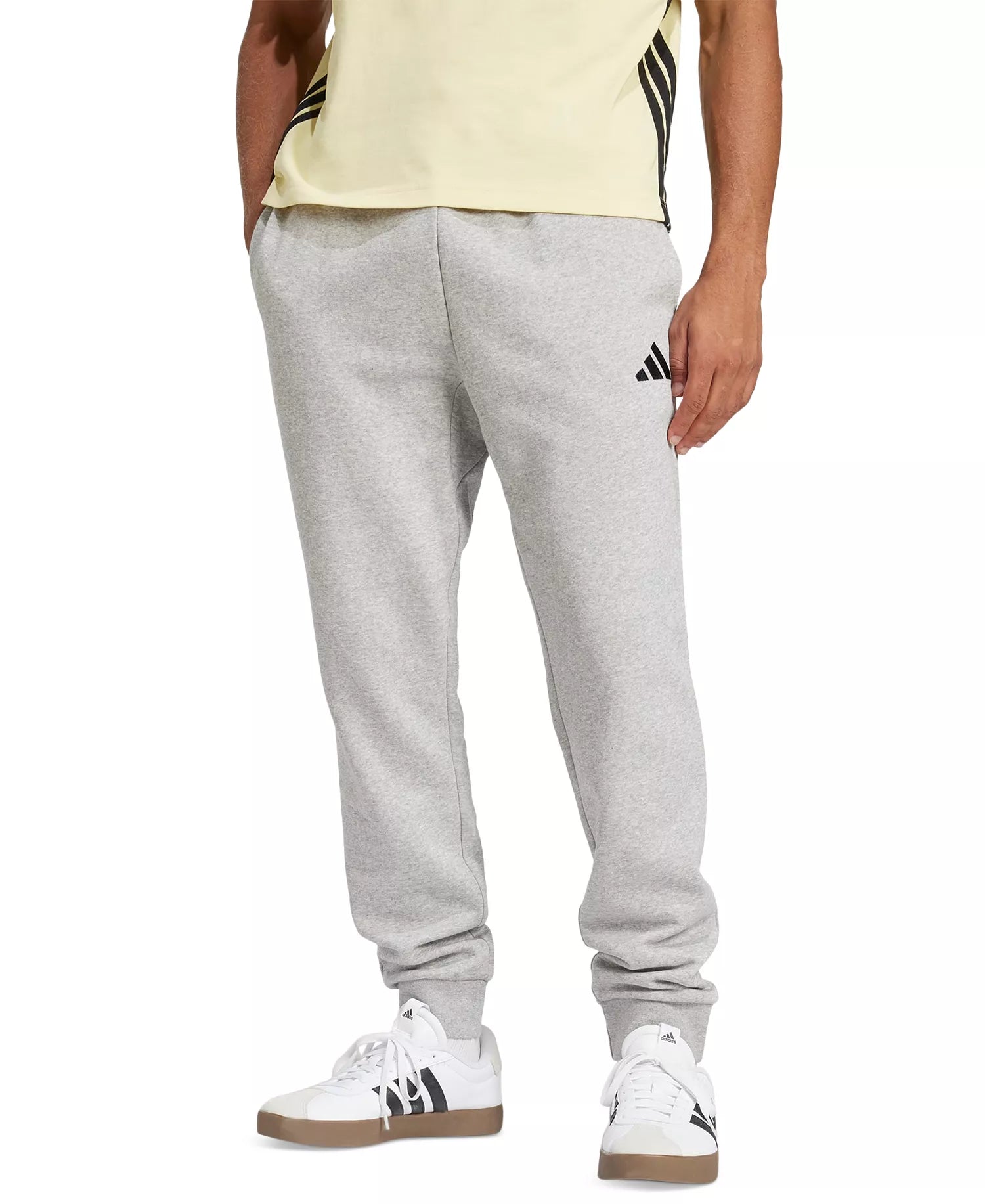 Adidas Pantalones Deportivos Hombre - Precio al por mayor- Unidades en la caja 24 -Precio unitario $21.50 USD