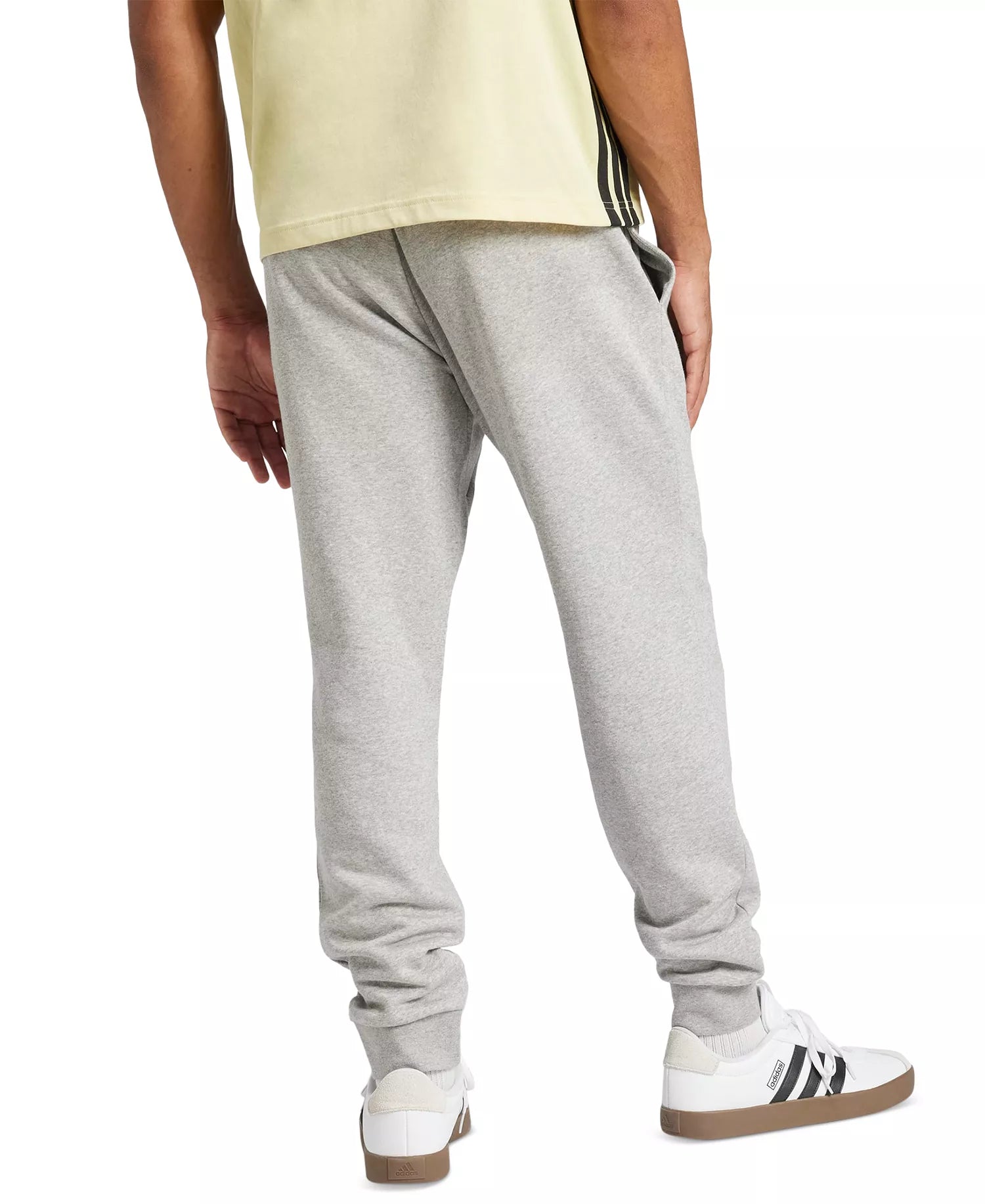 Adidas Pantalones Deportivos Hombre - Precio al por mayor- Unidades en la caja 24 -Precio unitario $21.50 USD