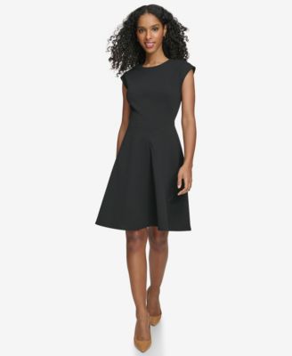 Vestidos Casuales de Macy's # 3659- unidades en el lote 228 - Precio unitario $25.00 c/u