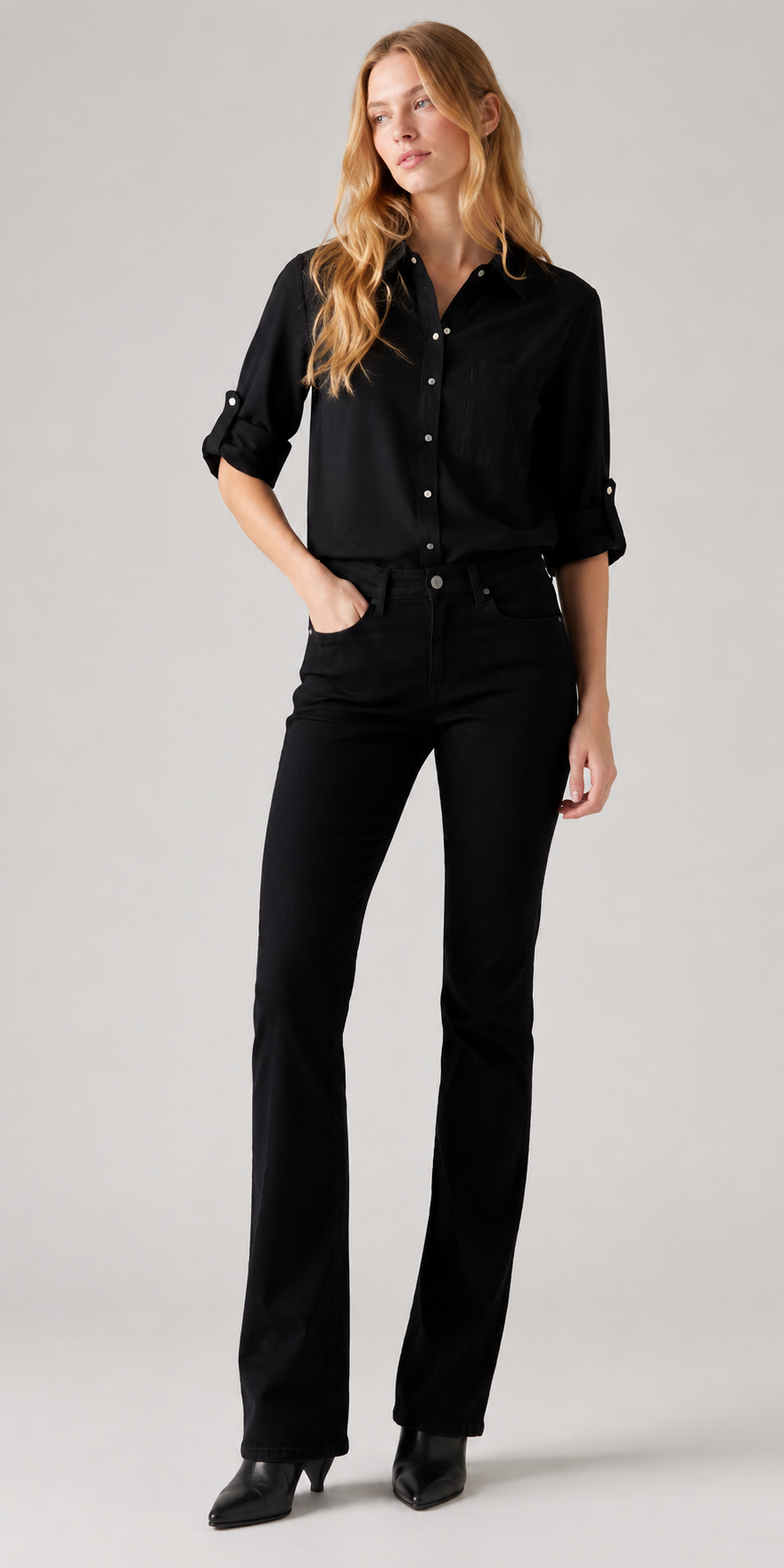 Levi's Bootcut Jeans Mujer MIxto colores Bl/Bl/Blk- Caja 48 Unidades - Mayoreo $27.75 c/u