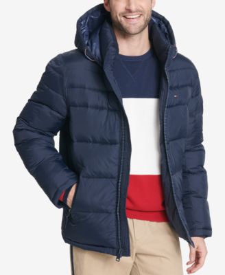 Ropa de Hombre de Macys - Unidades en la caja 299 - Precio unitario $19.75 c/u