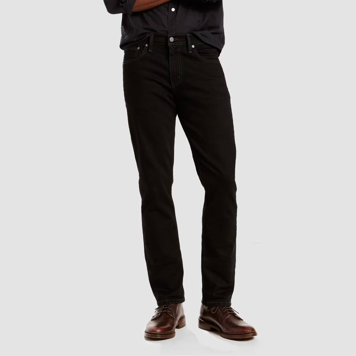 Levi's 511 Slim Fit Jeans de Hombre Color Negro – Unidades en la caja 48 – Colores Mixtos – Precio unitario al por mayor $29.75 c/u