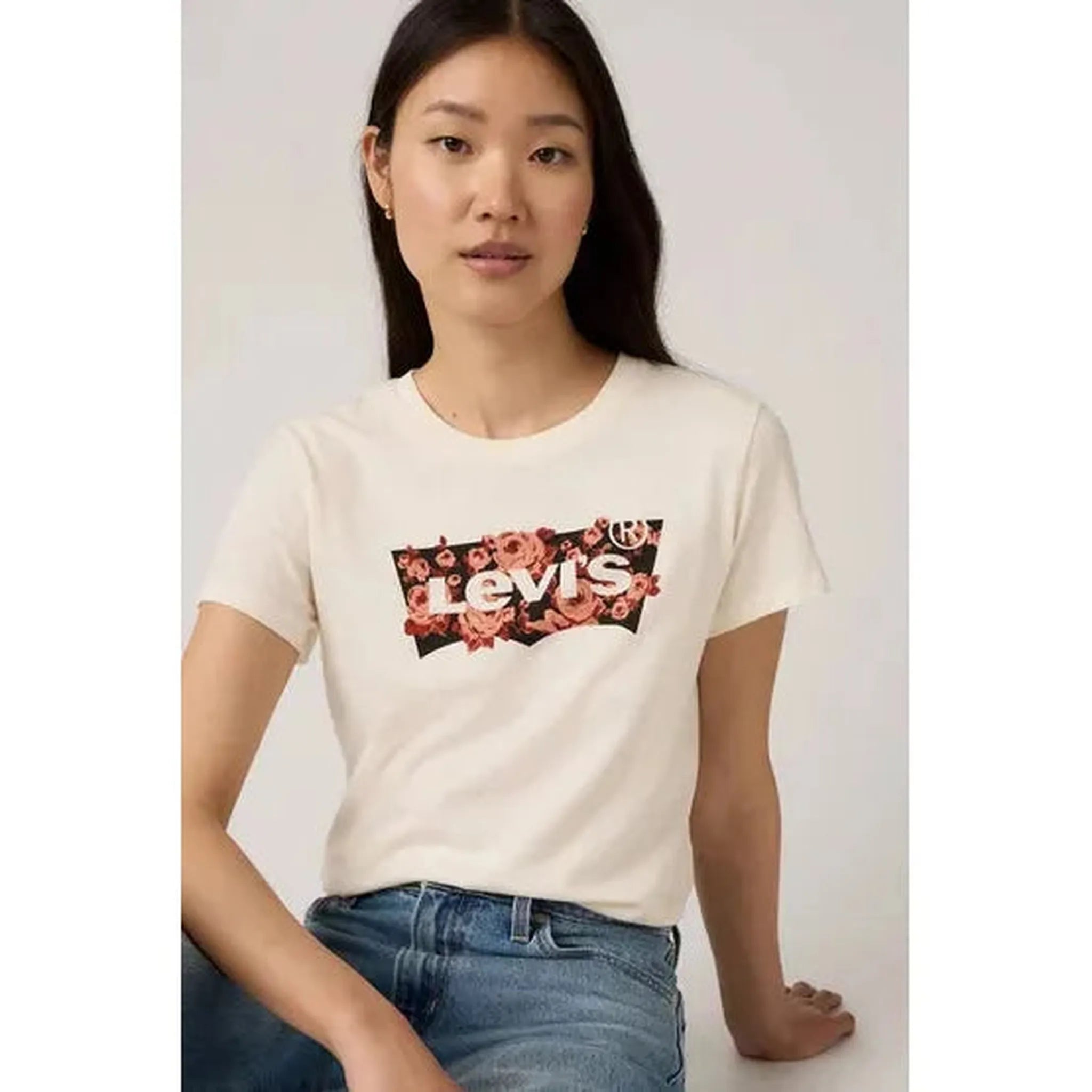 Levi's Camisetas Mujer Originales – Caja 24 Unidades – Colores Mixtos – $11.75 c/u