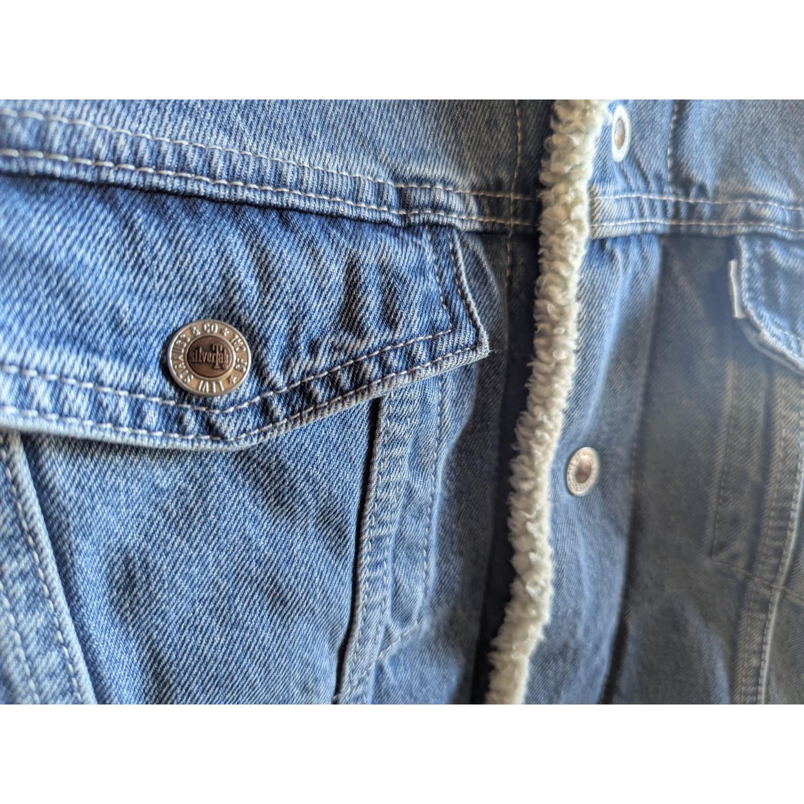 Levi’s Jacket SilverTab Trucker Sherpa para Hombre Caja 24 Unidades Precio Unitario $41.50