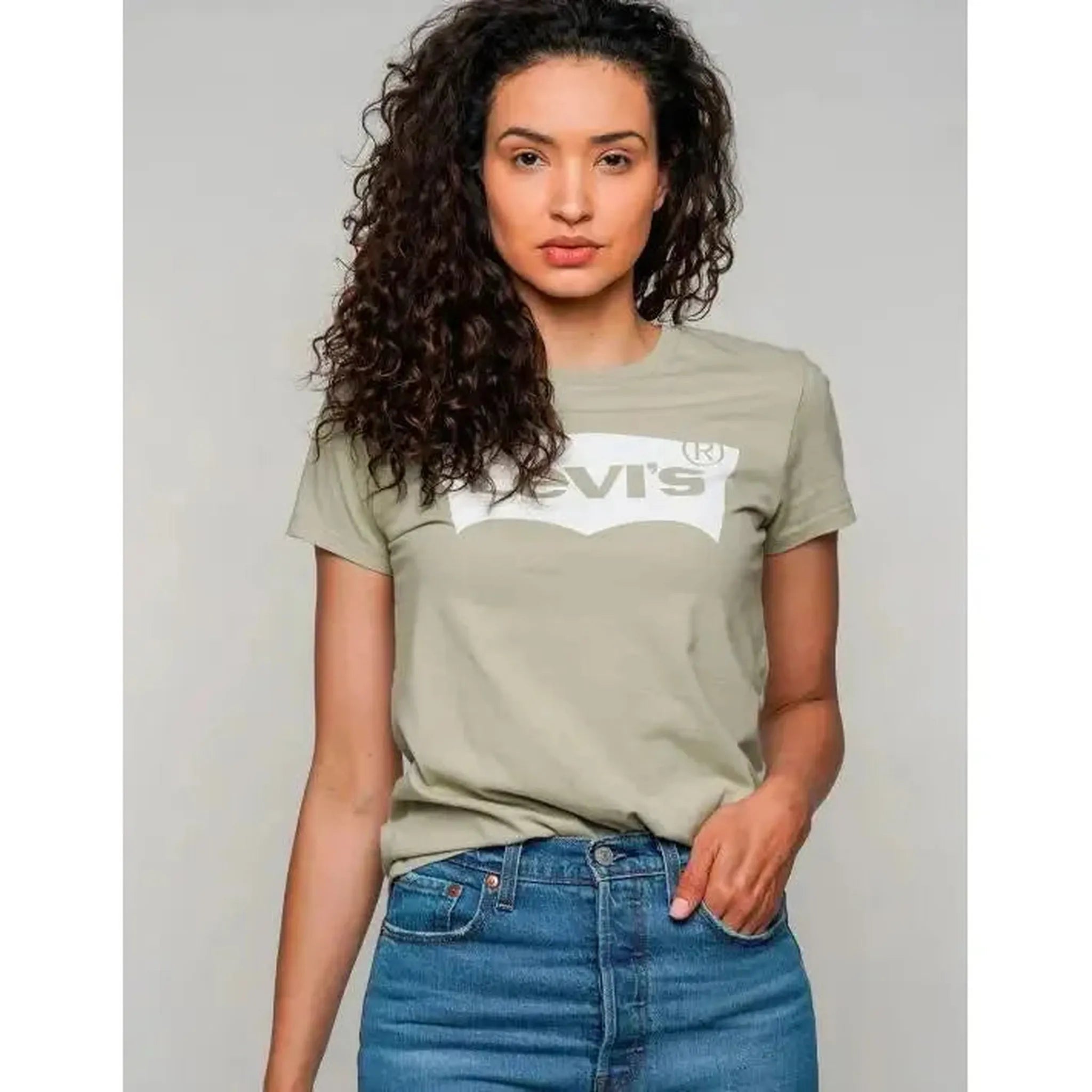 Camisetas Levi's Mujer Originales - Caja Mayoreo 24 Unidades Precio unitario $11.75