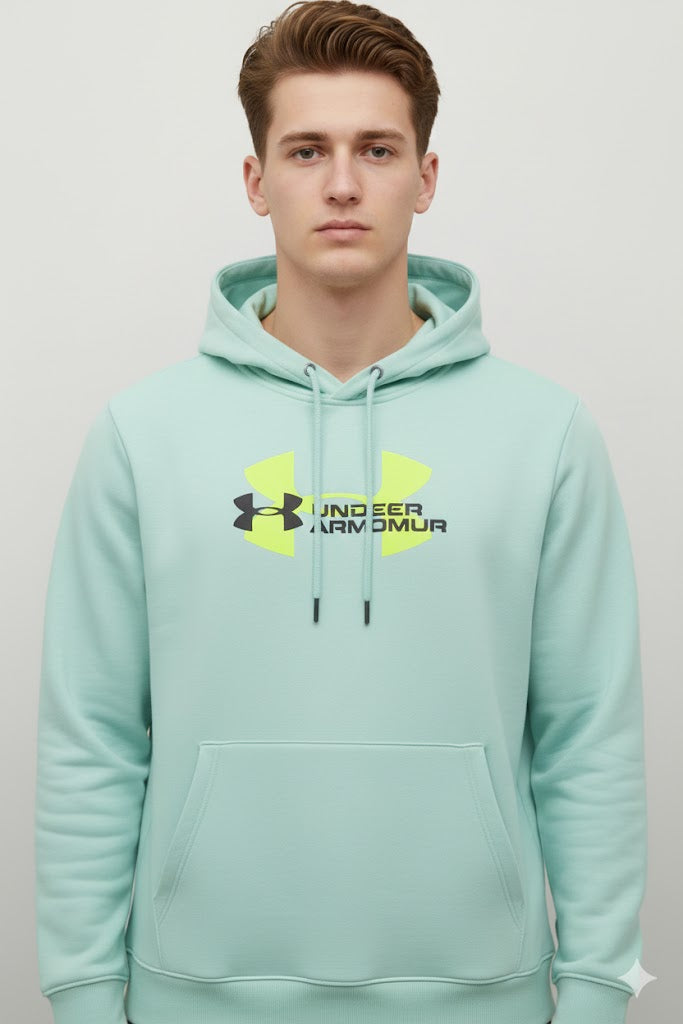 Under Armour Sudaderas- Hoodies de Hombre Mix Unidades en la caja 48 Precio Unitario $17.90