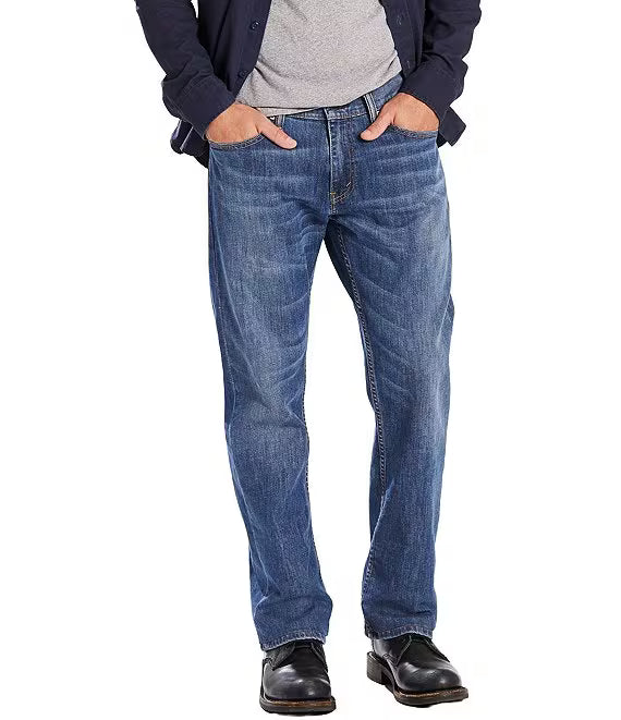 Levi's 501 /527/505/511 Jeans Hombre – Pallet 200 Jeans – Colores mixtos en azules $25.50 c/u. PROMOCION TERMINA JUNIO 20/26