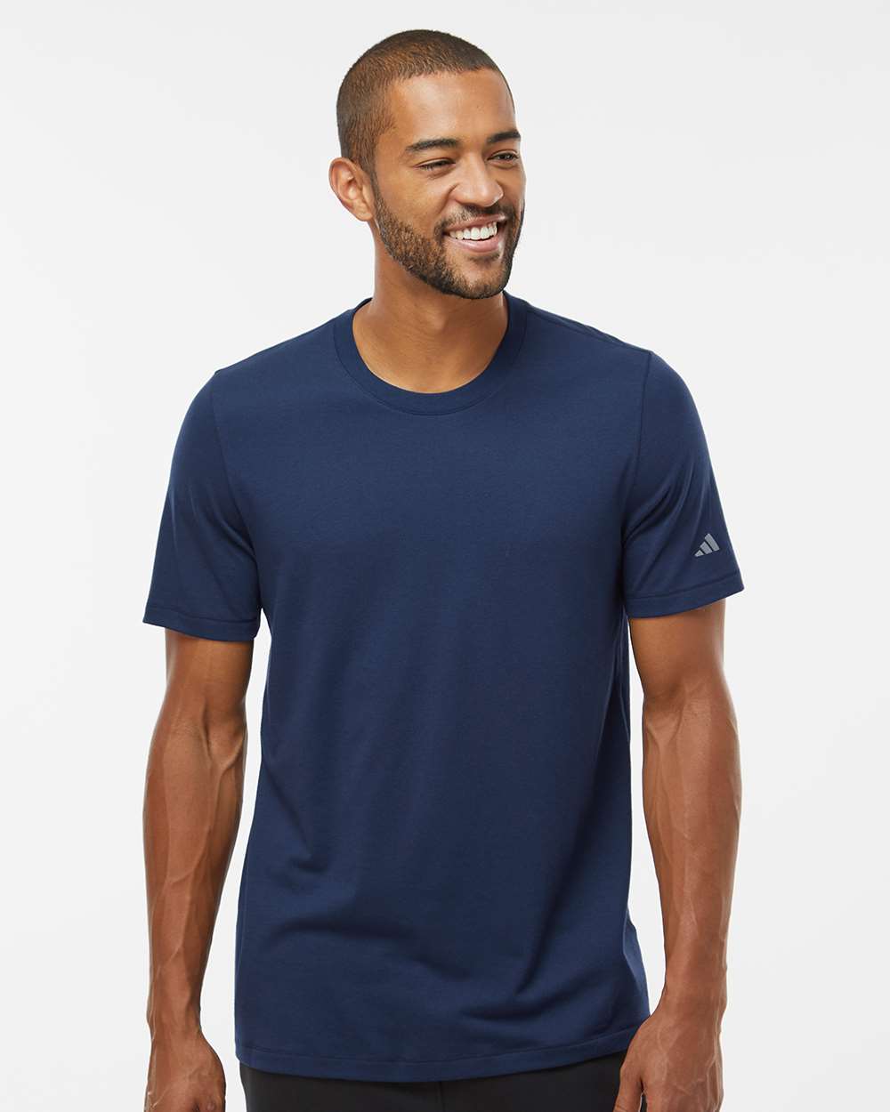 Adidas Camisetas de Hombre - unidades en la caja 48- Precio unitario $12.75 usd