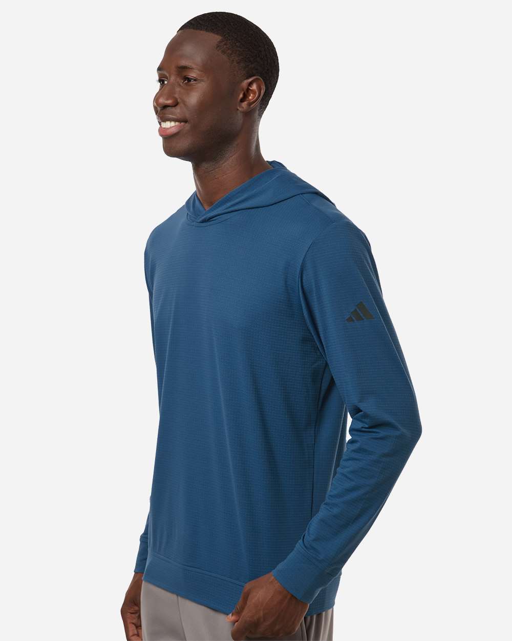 Adidas Sudaderas de Hombre - Colores mixtos - Unidades en la caja 48 - Precio unitario $26.50 usd