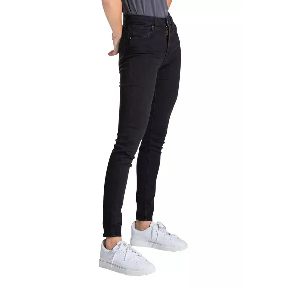 Levi’s Jeans de Mujer 721 al por Mayor Caja 24 Unidades Precio Unitario $26.75
