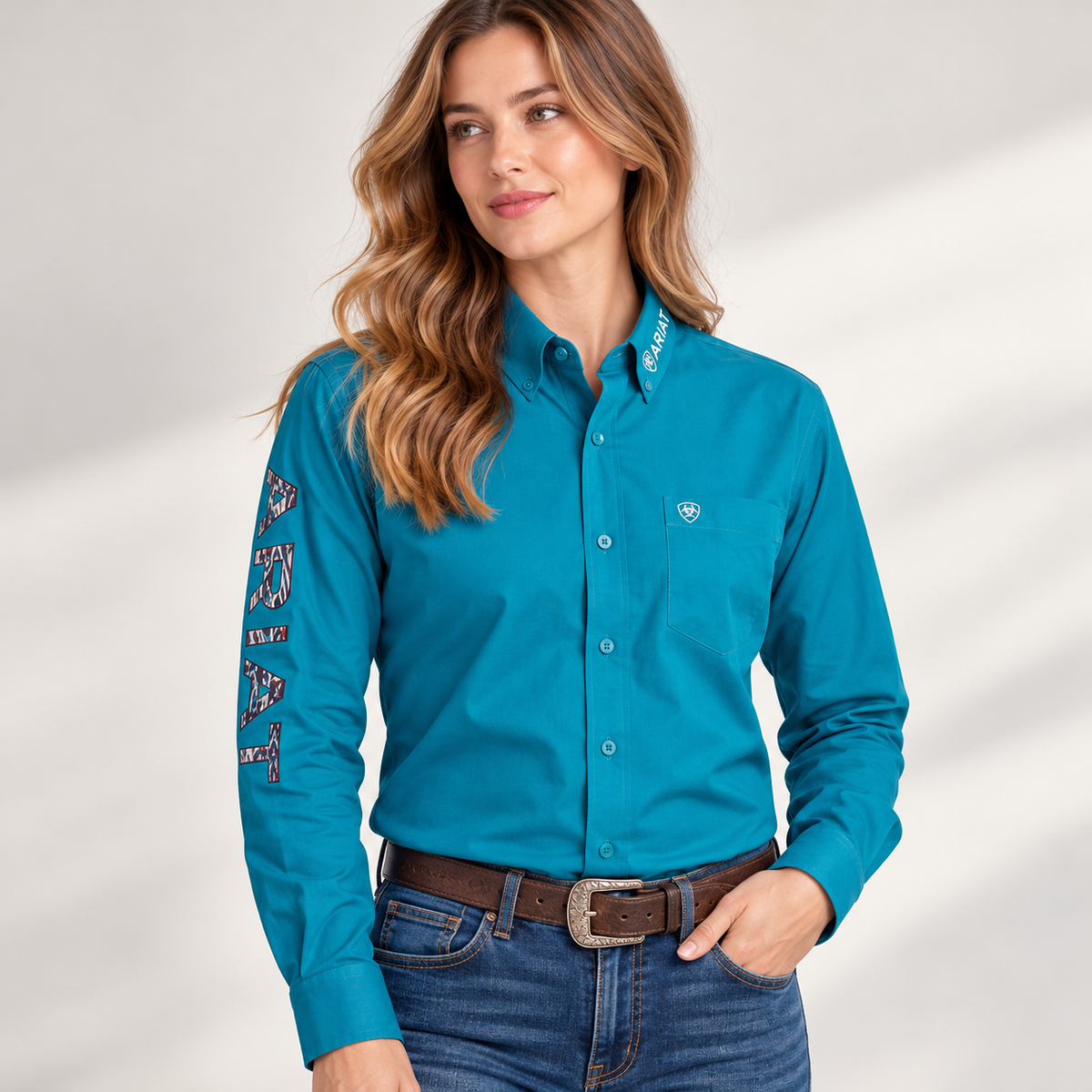Ariat Camisas de Mujer - Caja de 40 unidades - Precio $29.50 c/u