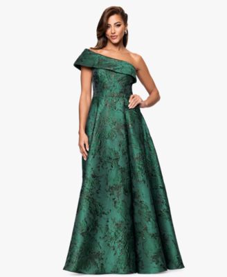 Macy's Vestidos y Trajes de Fiesta al por Mayor Pallet Mixto 210 Unidades Precio unitario $31.00 c/u