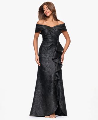 Lote de Trajes de Fiesta y Vestidos de Macy's # 2103 - 330 unidades - Precio unitario $18.00 c/u