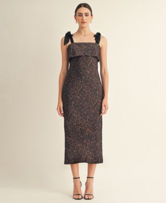 Vestidos y Trajes de Fiesta de Macy's - unidades en el lote 211 - Precio unitario $26.75 c/u