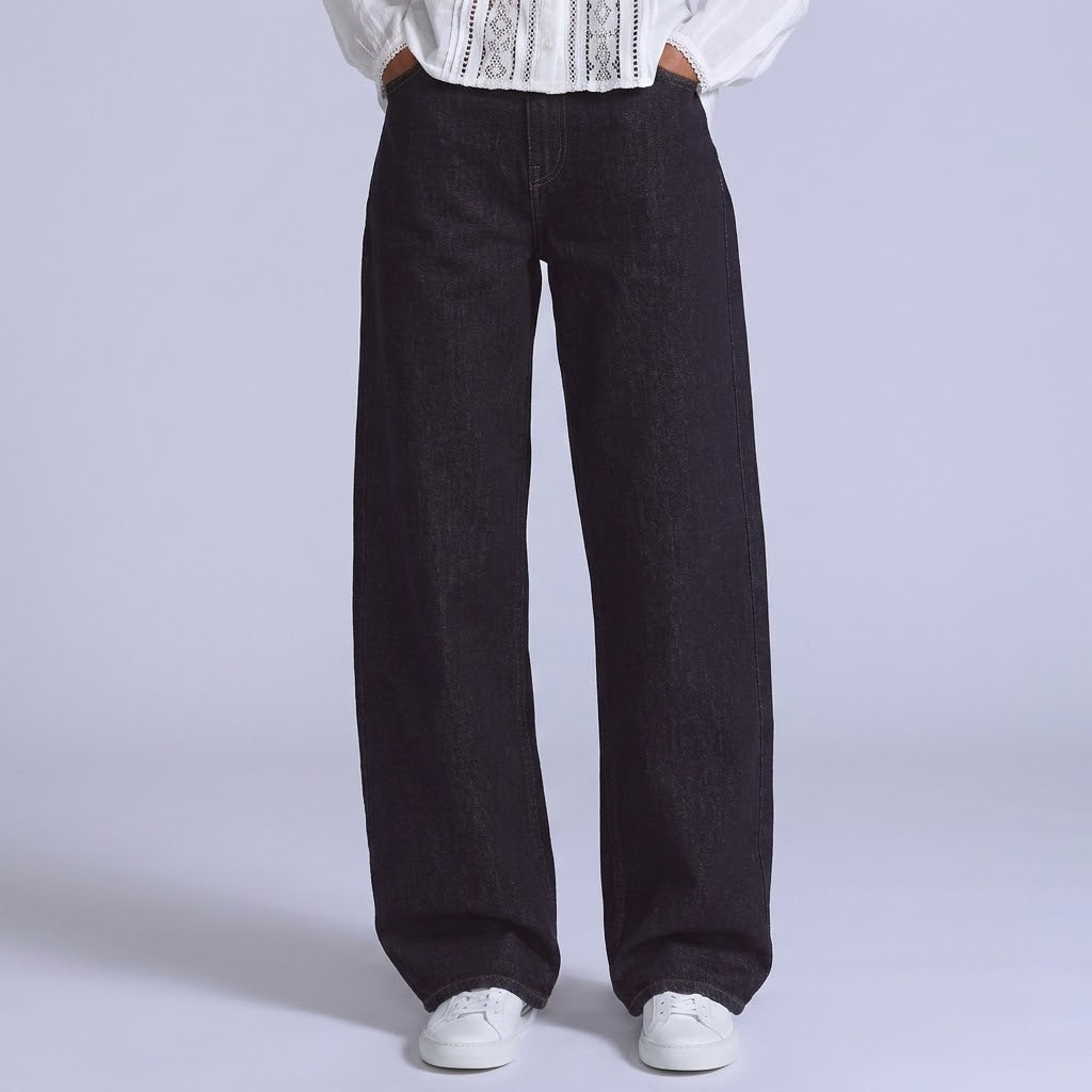Levi's Baggy – Cinch / Baggy / Baggy XL– Jeans de Mujer – Unidades en la caja 48- Colores mixtos - Precio unitario $31.75 c/u
