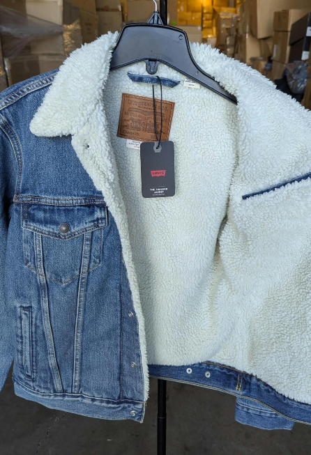 Levi's Chaquetas de Hombre con sherpa - Caja de 24 unidades - Precio $64.00 c/u