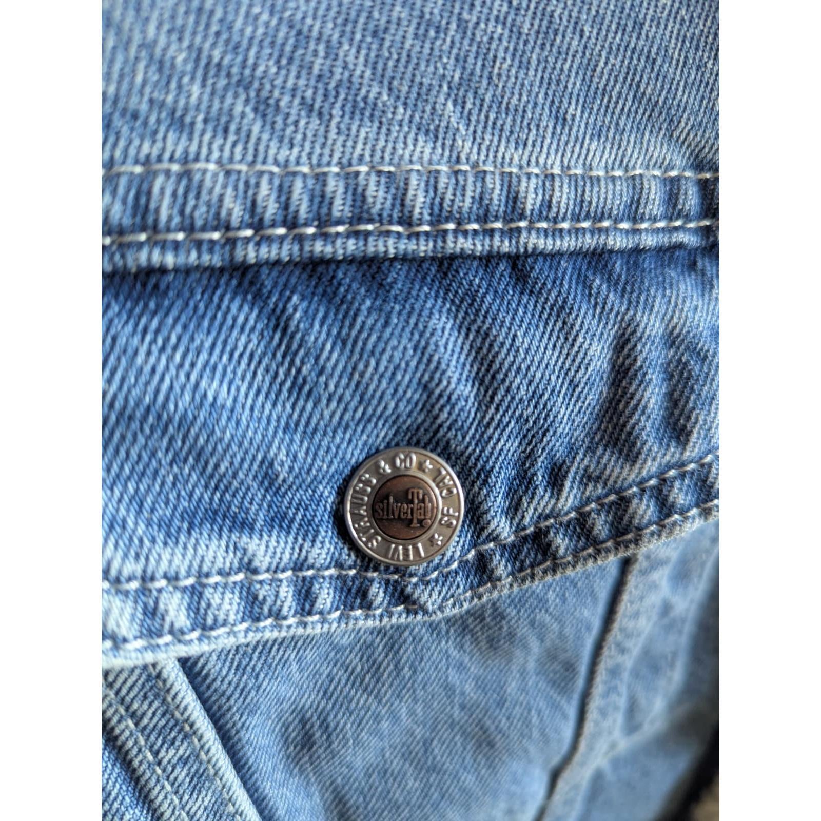 Levi’s Jacket SilverTab Trucker Sherpa para Hombre Caja 24 Unidades Precio Unitario $41.50